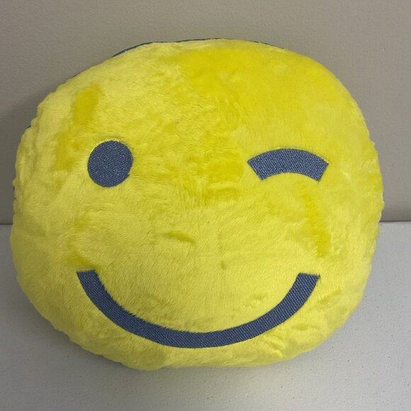 Room Essentials Toss Pillow Yellow Smiley Face 15 In D - Picture 1 of 6